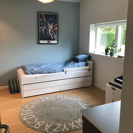 Spacious In Great Area Near Copenhagen Virum