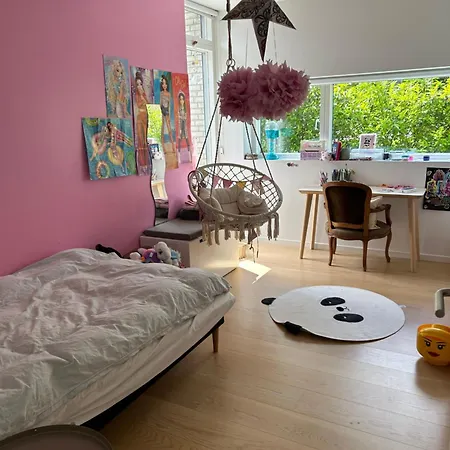 Spacious In Great Area Near Copenhagen Virum